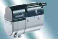 Calentador De Agua Hydronic D5W Sc 24V de la marca Eberspächer vista en ángulo lateral derecho